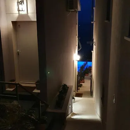 Sea View Luxury Conte With Swiming Pool And Romantic