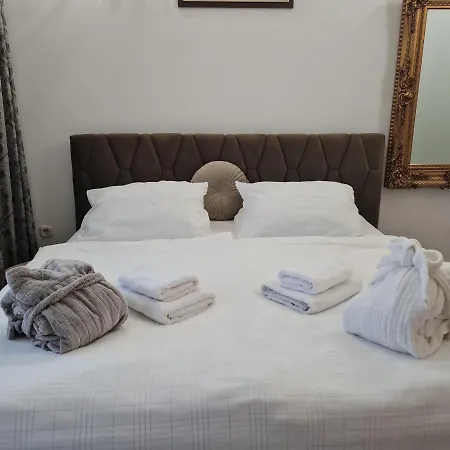 Sea View Luxury Conte With Swiming Pool And Romantic 4* Podstrana