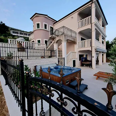 Aparthotel Sea View Luxury Conte With Swiming Pool And Romantic Podstrana