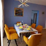 Sea View Luxury Conte With Swiming Pool And Romantic 4* Podstrana