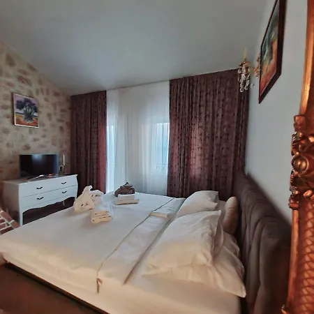 Ξενοδοχείο με διαμερίσματα Sea View Luxury Conte With Swiming Pool And Romantic Ποντστράνα