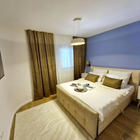 Aparthotel Conte 4*