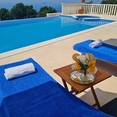 Conte Aparthotel Podstrana
