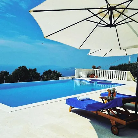 Conte Aparthotel 4*