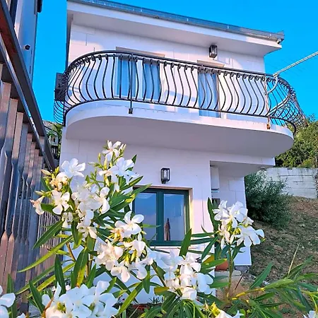 شقة فندقية Conte 4*